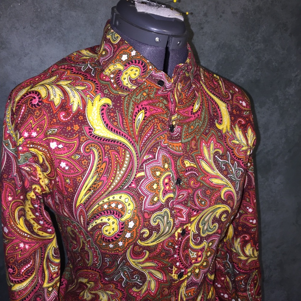 Paisley button down cotton blouse 👔.